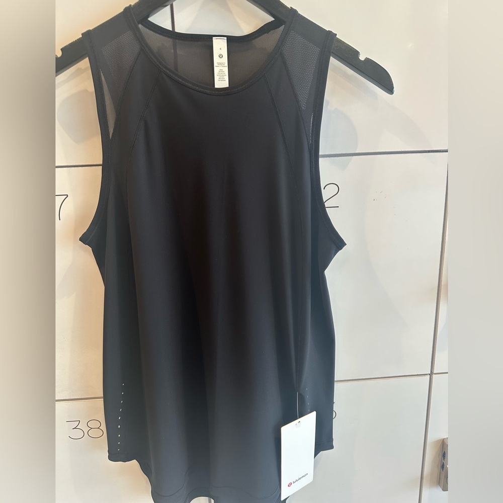 Black Sculpt Tank